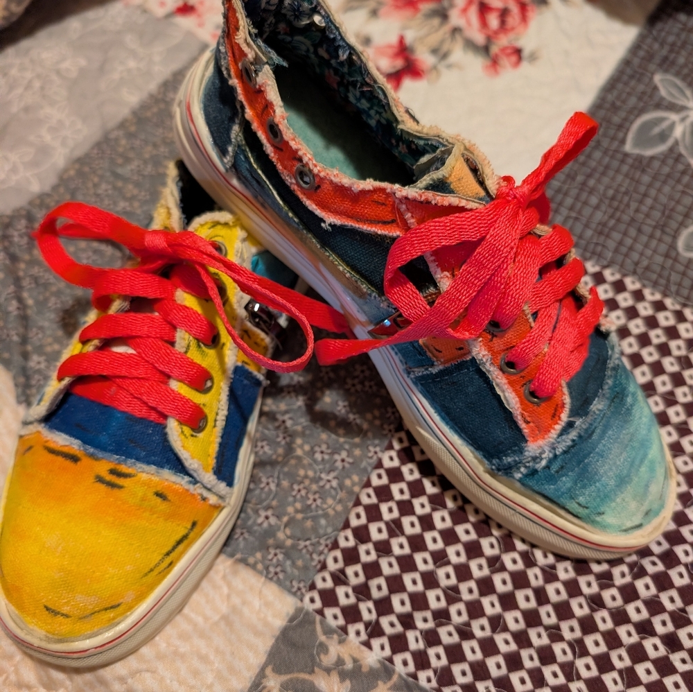 DESIGNER Multicolor Canvas Sneakers
